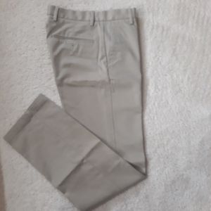 Men's Khaki Dockers Chinos, Size 28x32